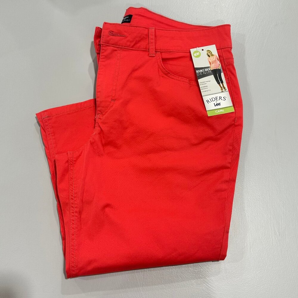 Coral Mid Rise Lee Capri Pants 18